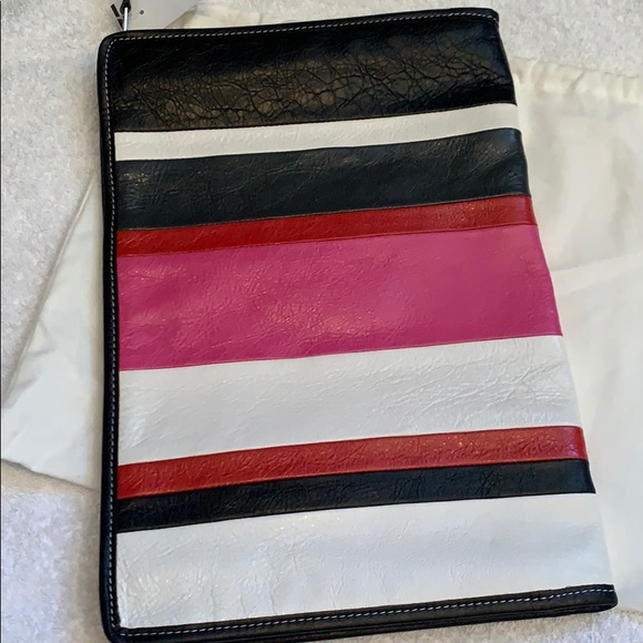 Brand new balenciaga pouch - Picture 2 of 8